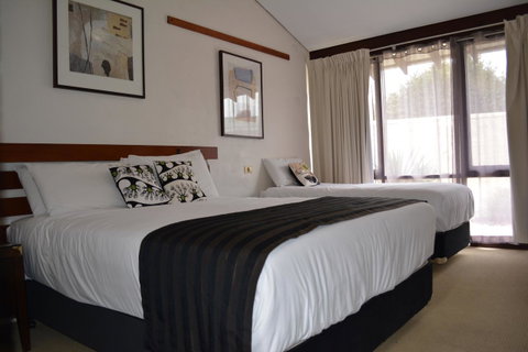 The Apple Inn - Tourism Townsville 25