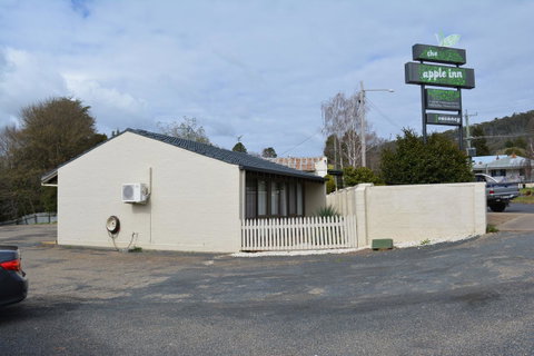 The Apple Inn - Tourism Townsville 38