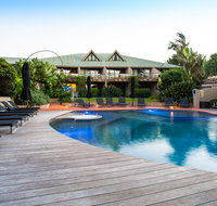 Beach Hotel Resort - Tourism Townsville