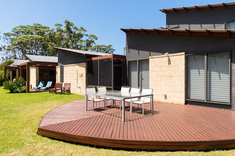 By The Beach B&B Self Contained Apartments - Tourism Townsville 2