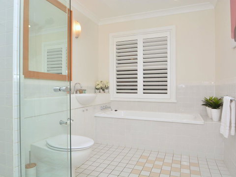 Villa De Saran Located Within Cypress Lakes - Tourism Townsville 4