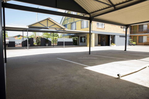 Coastal Bay Motel - Tourism Townsville 39
