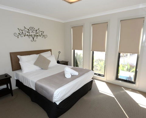 Yarrawonga Waterfront Apartments - Tourism Townsville 14
