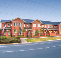 Bolton on the Park - Tourism Townsville