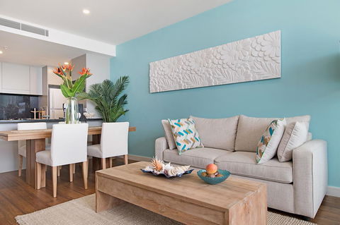 Arena Luxury Beachfront Apartment - Tourism Townsville 34