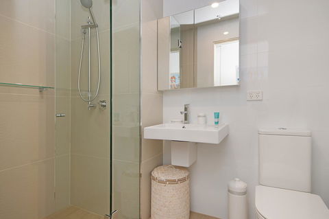 Arena Luxury Beachfront Apartment - Tourism Townsville 42