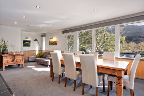 Pure Chalet Thredbo - Tourism Townsville 18