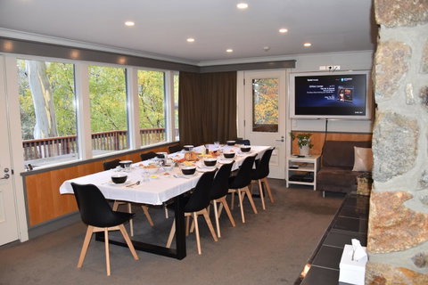 Pure Chalet Thredbo - Tourism Townsville 3