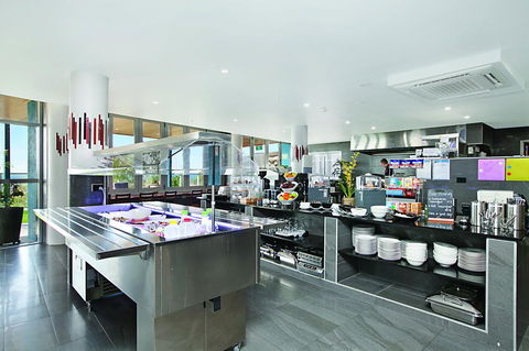 Ramada Suites By Wyndham Zen Quarter Darwin - Tourism Townsville 12