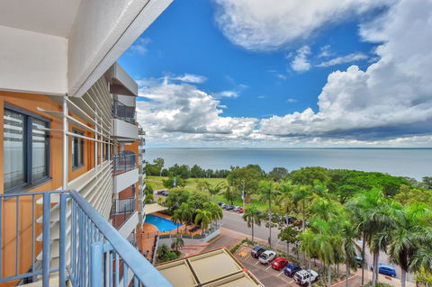Mantra On The Esplanade - Tourism Townsville 5