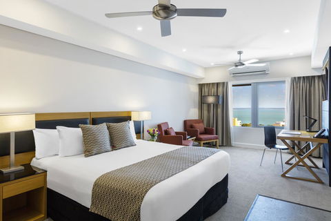 Oaks Darwin Elan Hotel - Tourism Townsville 1
