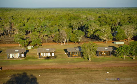 Wildman Wilderness Lodge - Tourism Townsville 1