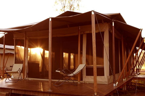 Wildman Wilderness Lodge - Tourism Townsville 6