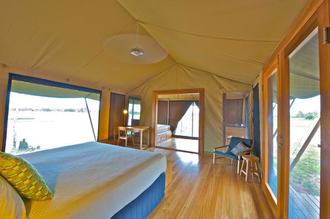 Wildman Wilderness Lodge - Tourism Townsville 9
