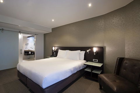 Hilton Darwin - Tourism Townsville 30