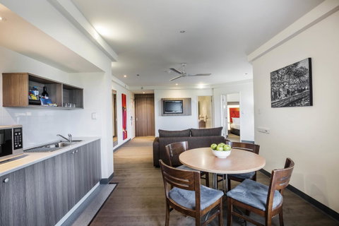 Novotel Darwin CBD - Tourism Townsville 7