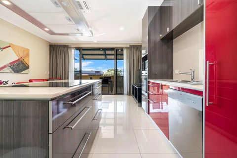 Elsey On Parap - Tourism Townsville 2