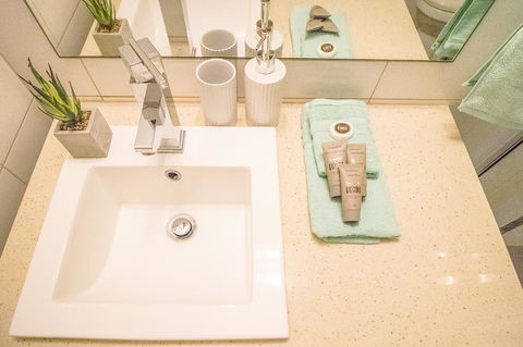 ZEN QUEST - The NOMADS PAD Near Nightcliff Markets & Sunset Foreshore - Tourism Townsville 20