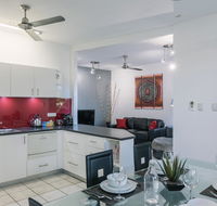 CitySide Apartment - 2 Bedroom with Private Courtyard - Tourism Townsville