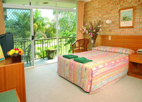 Bombora Resort - Coolangatta - Tourism Townsville 2