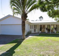 Bonito' 26 Bonito Street - pet friendly housewith aircon - Tourism Townsville