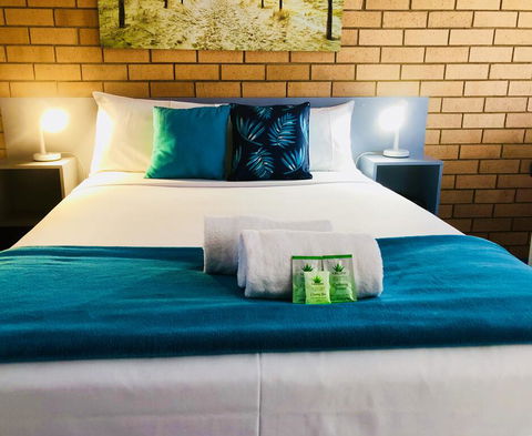Bosuns Inn Motel - Tourism Townsville 2