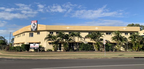 Boulevard Lodge Bundaberg - Tourism Townsville 3