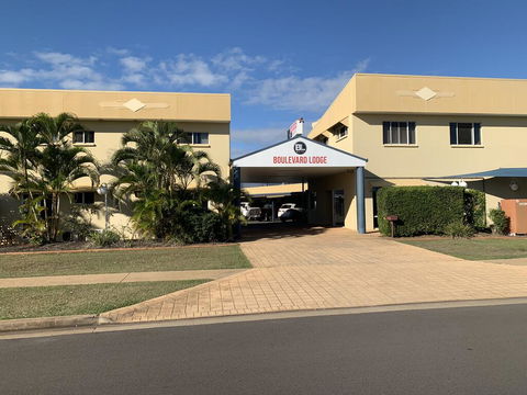 Boulevard Lodge Bundaberg - Tourism Townsville 0