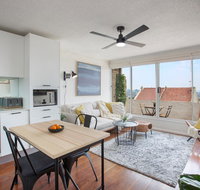 Boutique Apartment with Fantastic Harbour Views - Tourism Townsville