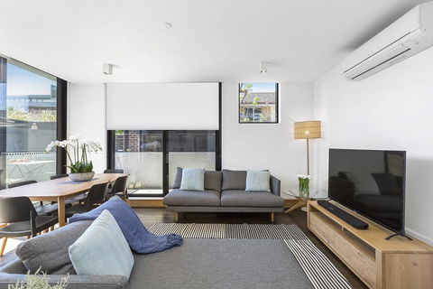 BOUTIQUE STAYS - Maybloom - Tourism Townsville 3