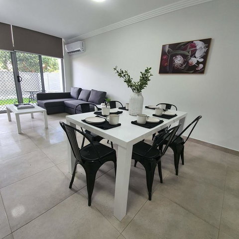 Brand New Apartment In Prime Location In Penrith - Tourism Townsville 1