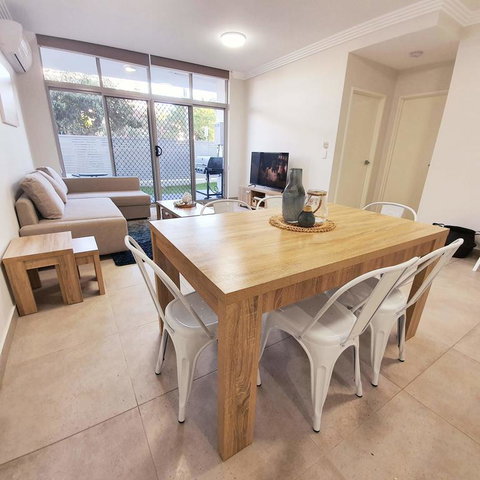 Brand New Family Friendly Apartment For 7 - Tourism Townsville 3