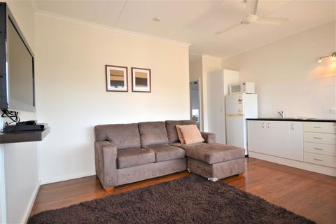 Breakers 2 2 Hill Street - Tourism Townsville 1