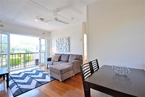 Breakers 5 2 Hill Street - Tourism Townsville 0