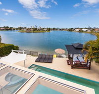 Broadbeach Waterfront Holiday House - Tourism Townsville