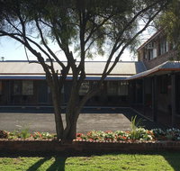 Bryants Motel - Tourism Townsville