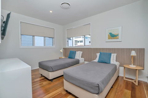 Bujerum Apartments On Burleigh - Tourism Townsville 3