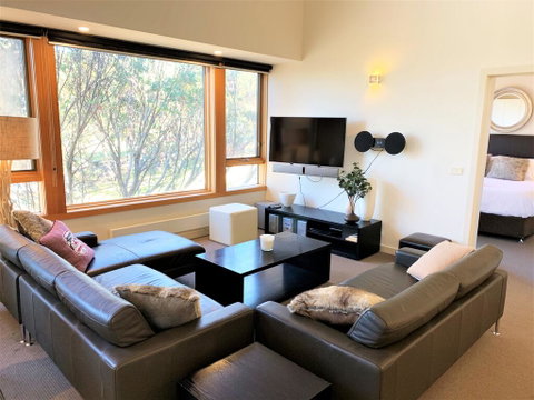 Buller Holidays Apartments - Tourism Townsville 3