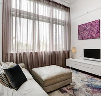 By George Super cool St Kilda loft - Tourism Townsville