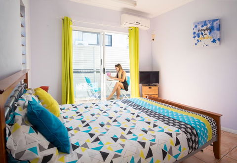 Cairns Sharehouse Apartment - Tourism Townsville 0