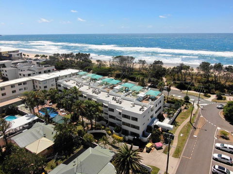 Camargue Beachfront Apartments - Tourism Townsville 1
