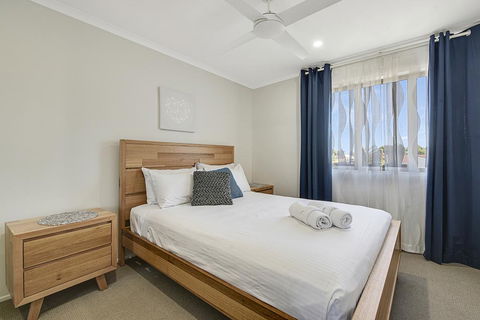 CANAL HOME NEAR MOOLOOLABA - Tourism Townsville 2