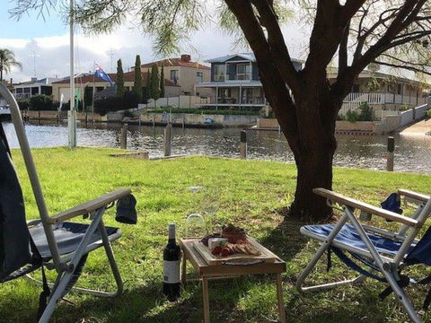 Canalside Family Getaway - Tourism Townsville 1