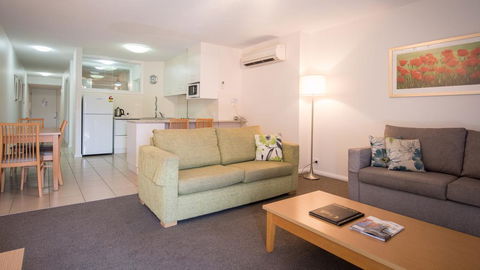 Capri Waters Country Club - Tourism Townsville 1