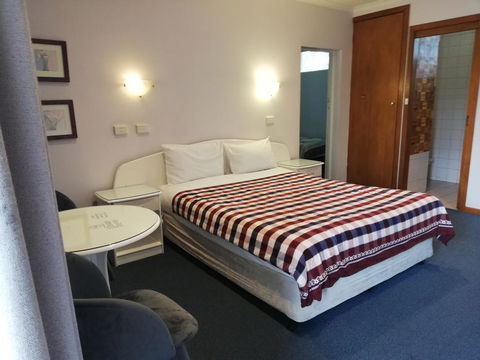 Casey On Princes Motel - Tourism Townsville 3