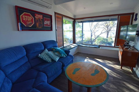 CDC-625 Beach House - Tourism Townsville 2