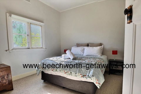 Cherry Blossom Cottage - Beechworth-Getaways - Tourism Townsville 3