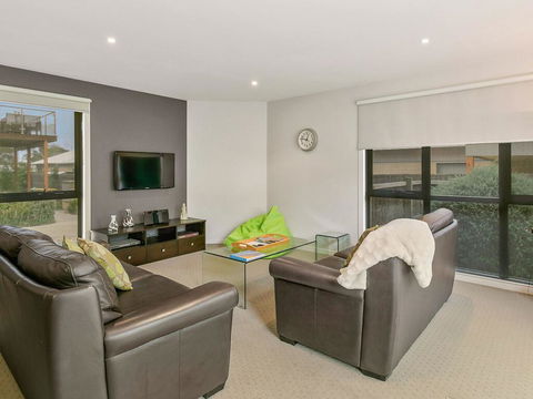 Chill Out - Tourism Townsville 2