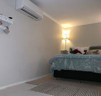 Churchill's BB twin spa getaway - Tourism Townsville