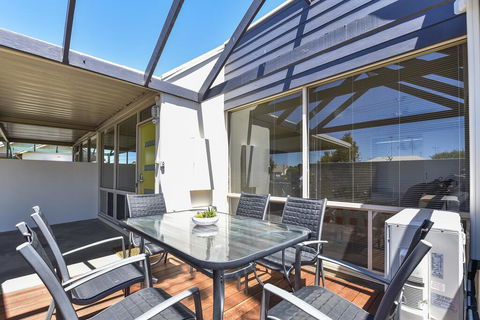 City Courtyard Apartment - Tourism Townsville 1